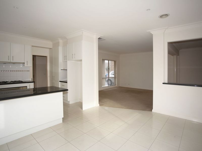 3/135 Hinrichsen Drive, Hallam VIC 3803