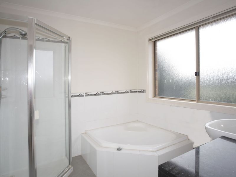 3/135 Hinrichsen Drive, Hallam VIC 3803