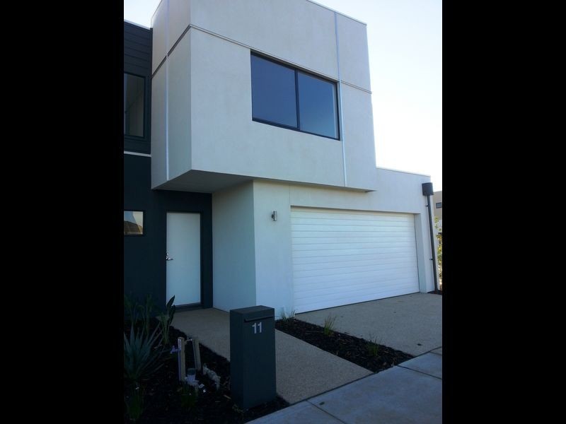 11 Officedale Road, Officer VIC 3809