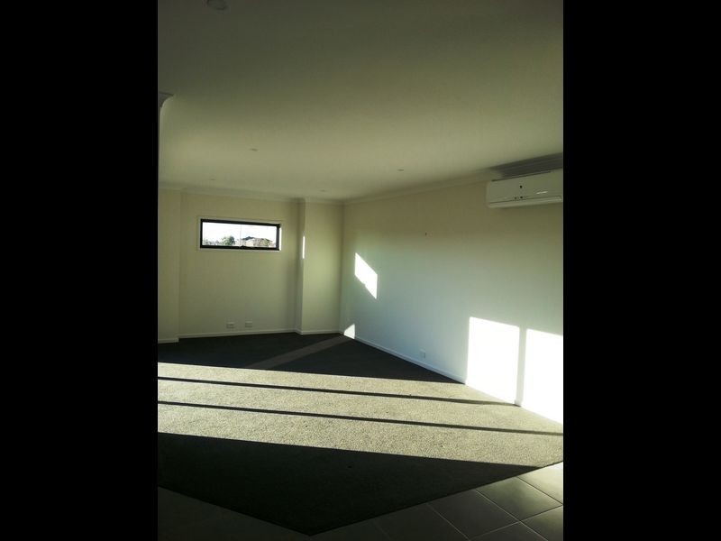 11 Officedale Road, Officer VIC 3809