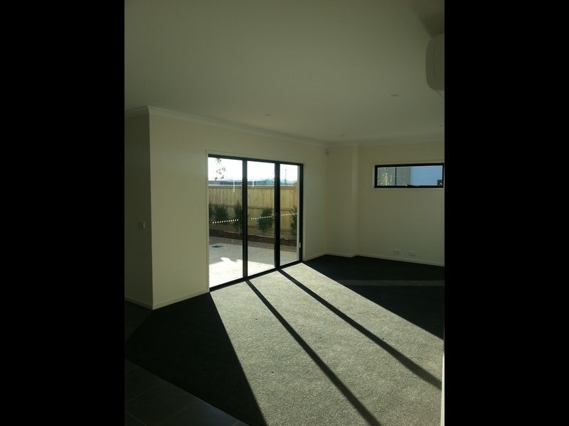 11 Officedale Road, Officer VIC 3809