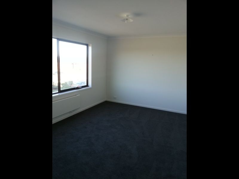 11 Officedale Road, Officer VIC 3809