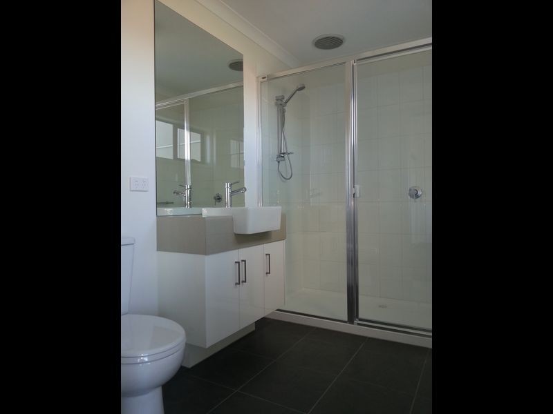 11 Officedale Road, Officer VIC 3809