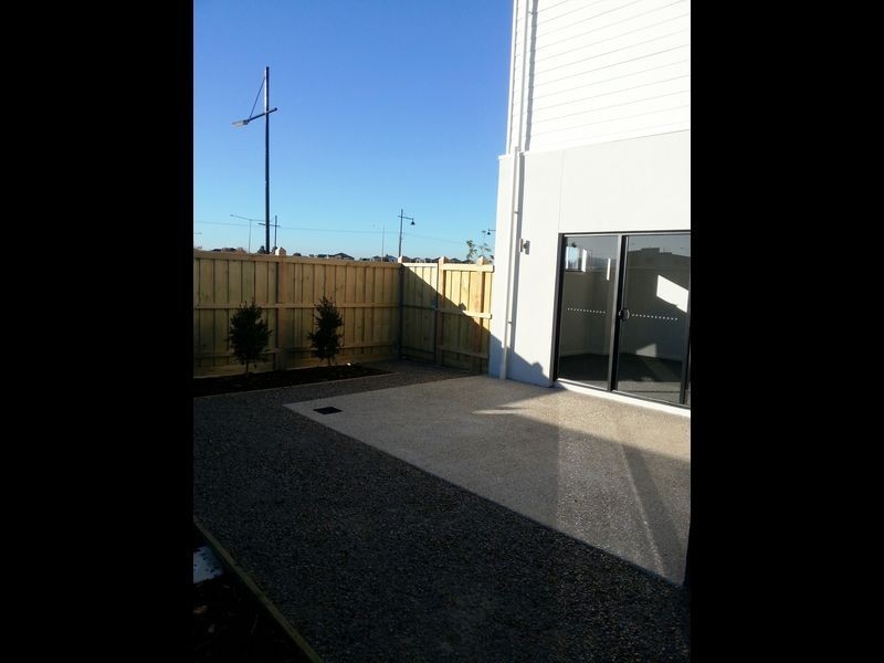 11 Officedale Road, Officer VIC 3809