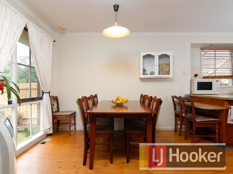 12 Cheviot Avenue, Berwick VIC 3806