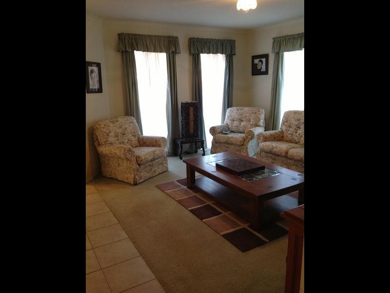 17 Fieldhouse Lane, Berwick VIC 3806