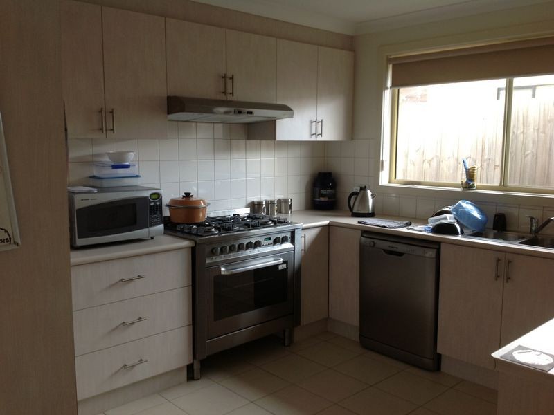 3/23 Farnborough Way, Berwick VIC 3806