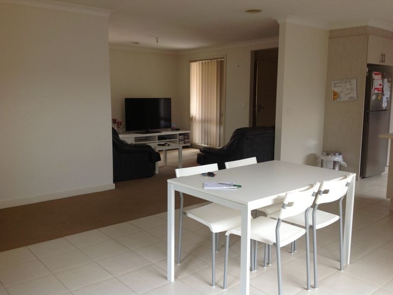 3/23 Farnborough Way, Berwick VIC 3806