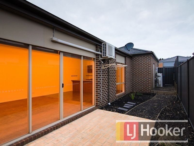 4 Tolpis Lane, Cranbourne North VIC 3977