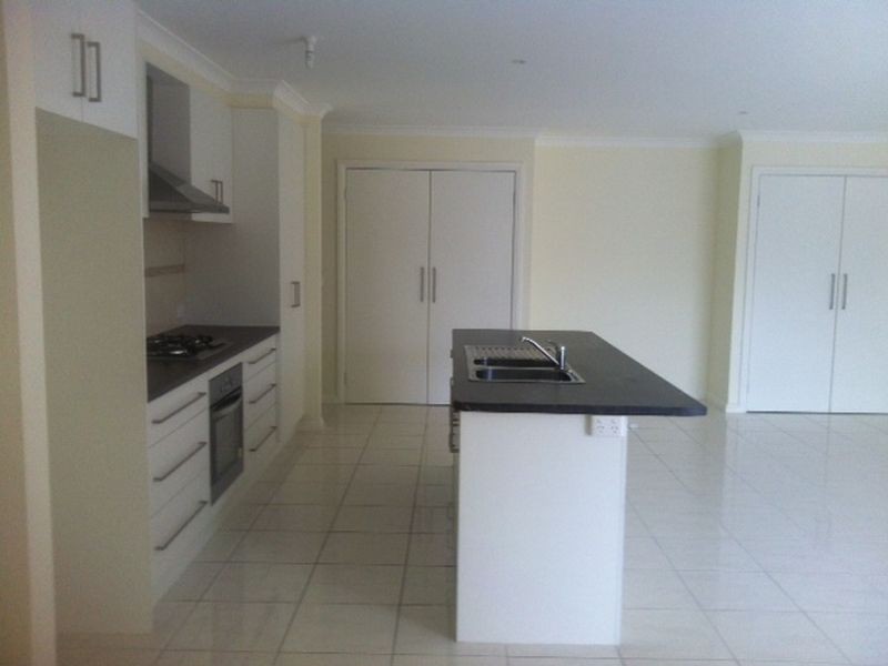 6 Oakleaf Place, Narre Warren VIC 3805