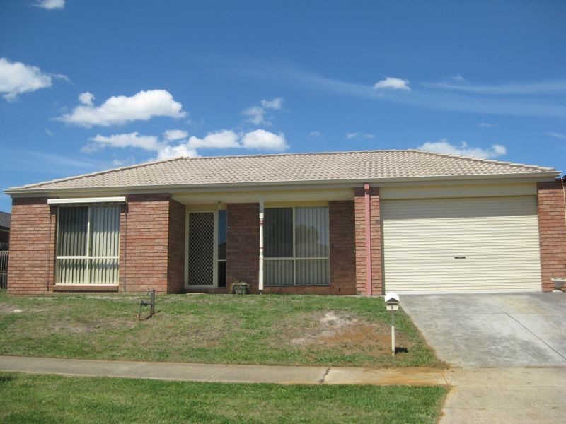 9 Hatten Place, Berwick VIC 3806