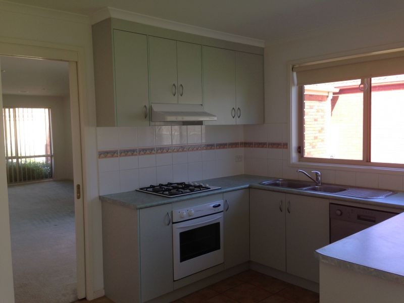 53 Bernborough Avenue, Cranbourne West VIC 3977