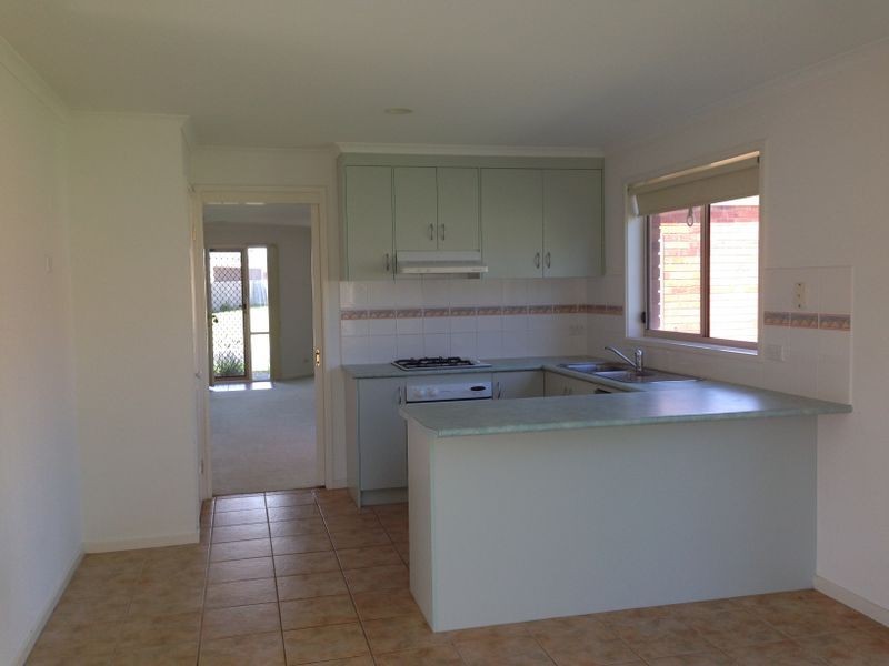 53 Bernborough Avenue, Cranbourne West VIC 3977