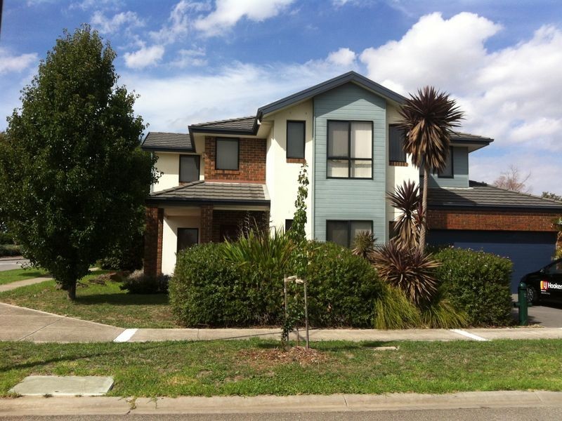 2 Boronia Avenue, Cranbourne VIC 3977