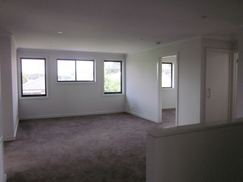 2 Boronia Avenue, Cranbourne VIC 3977