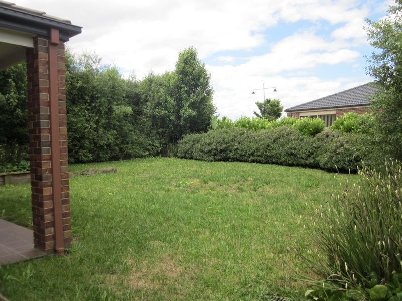 2 Boronia Avenue, Cranbourne VIC 3977