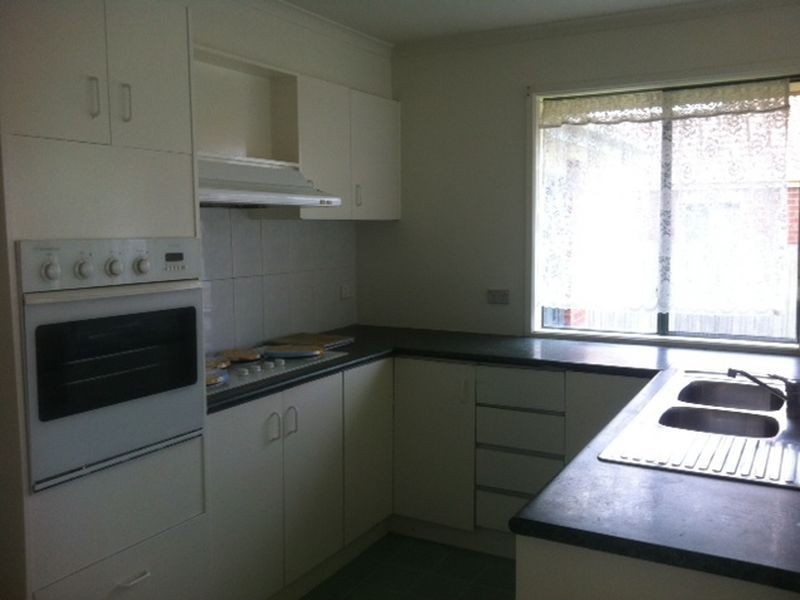 6 Garem Gam Wynd, Narre Warren South VIC 3805