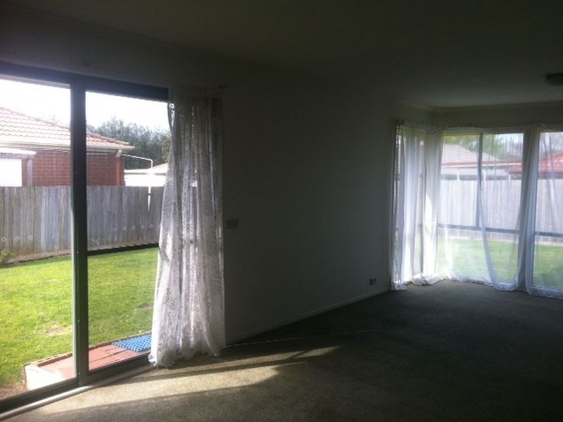 6 Garem Gam Wynd, Narre Warren South VIC 3805