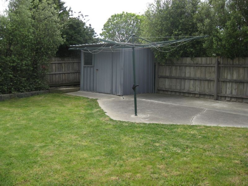 9 Pinnacle Place, Berwick VIC 3806