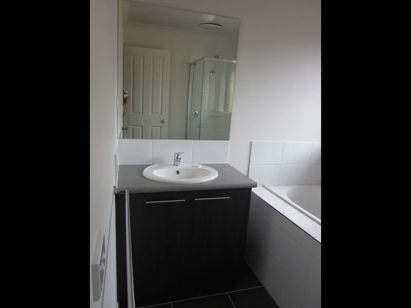 9/9 Warrenwood Place, Langwarrin VIC 3910