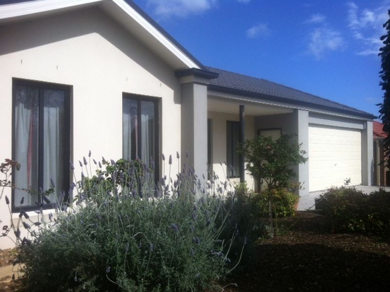 13 Haverbrack Drive, Berwick VIC 3806