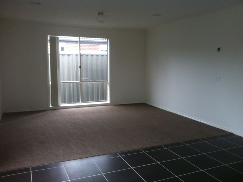 2 Southampton Drive, Langwarrin VIC 3910