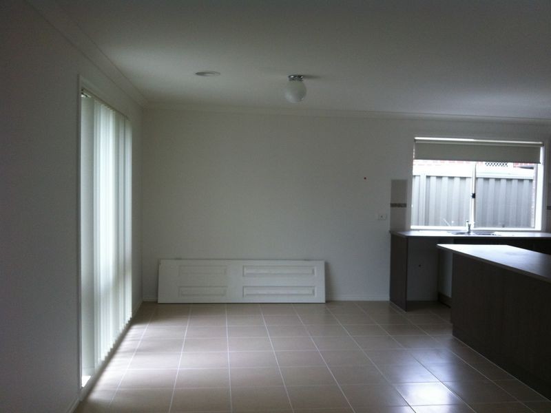 7 Newcastle Way, Langwarrin VIC 3910