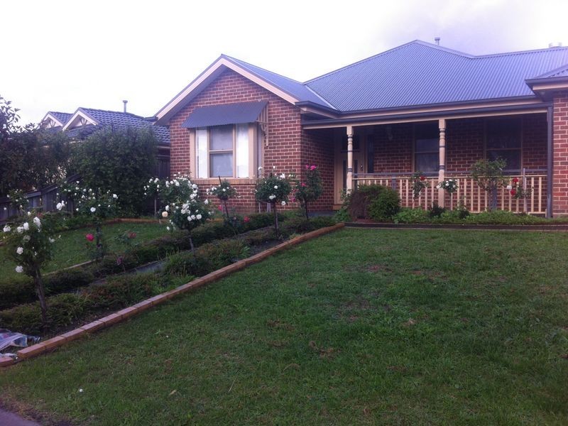 19 Marsh Grove, Berwick VIC 3806