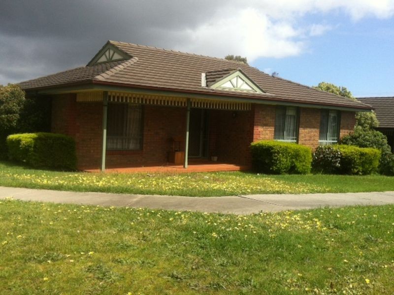 2/1 Quartz Place, Narre Warren VIC 3805