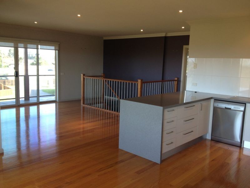 3/30 Lyall Street, Tooradin VIC 3980