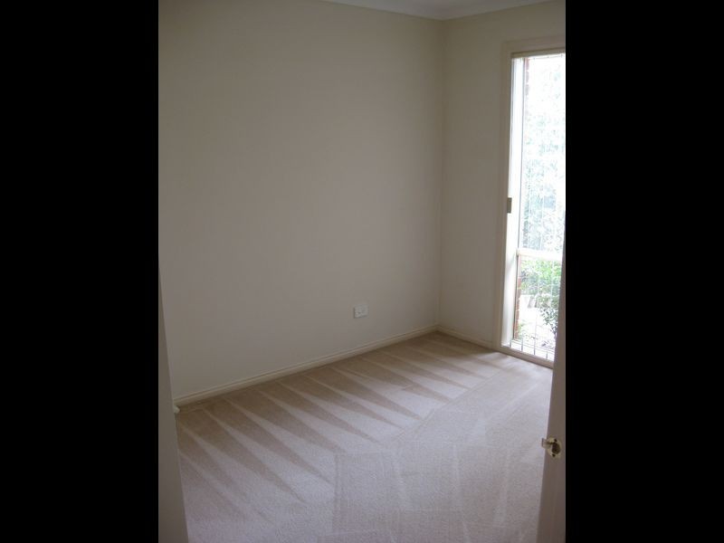 2/21 Merrijig Avenue, Cranbourne VIC 3977