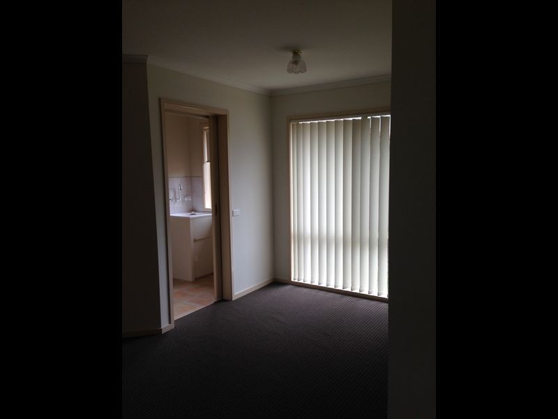 4/18 Huntingtower Crescent, Langwarrin VIC 3910
