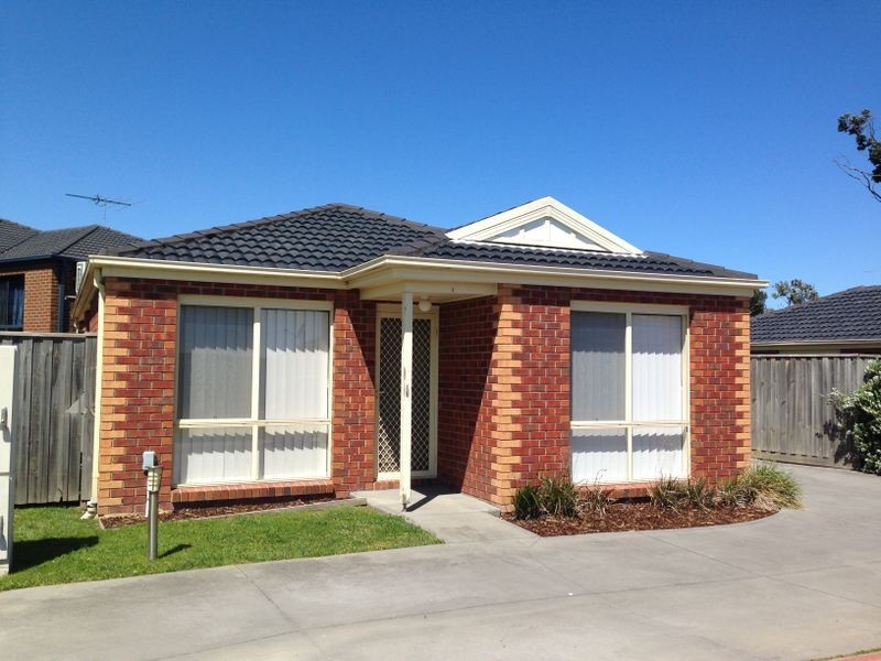 1/60 Sunnyvale Drive, Langwarrin VIC 3910