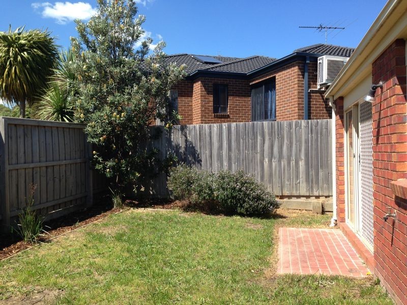 1/60 Sunnyvale Drive, Langwarrin VIC 3910