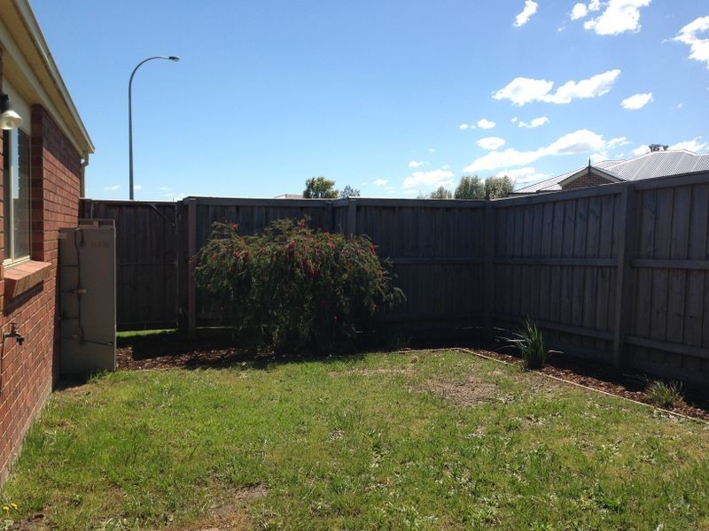 1/60 Sunnyvale Drive, Langwarrin VIC 3910