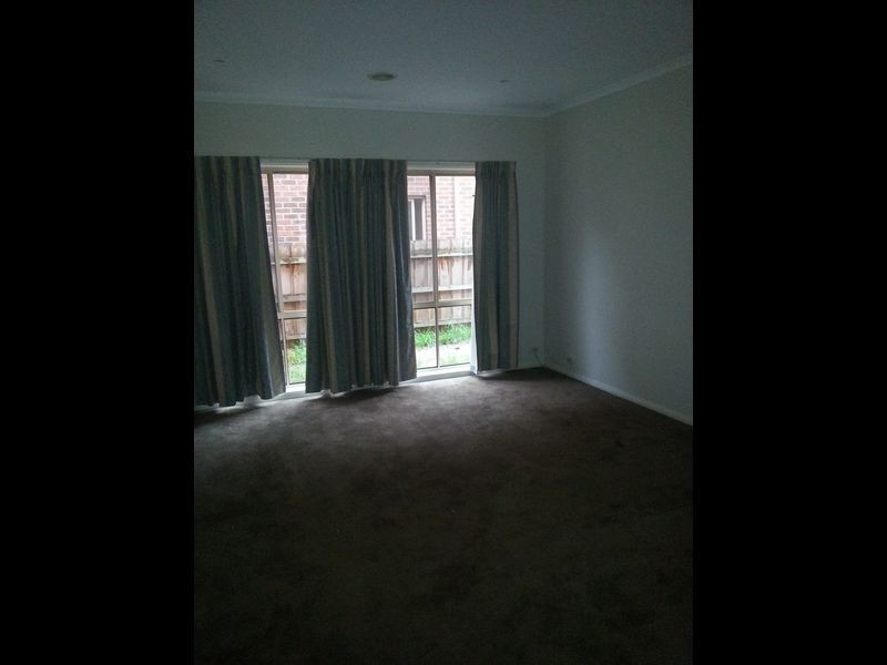 18 Amhurst Drive, Narre Warren South VIC 3805