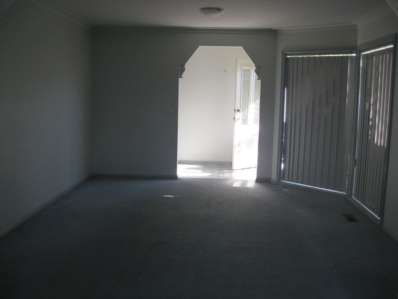 27B Sharpe Court, Berwick VIC 3806