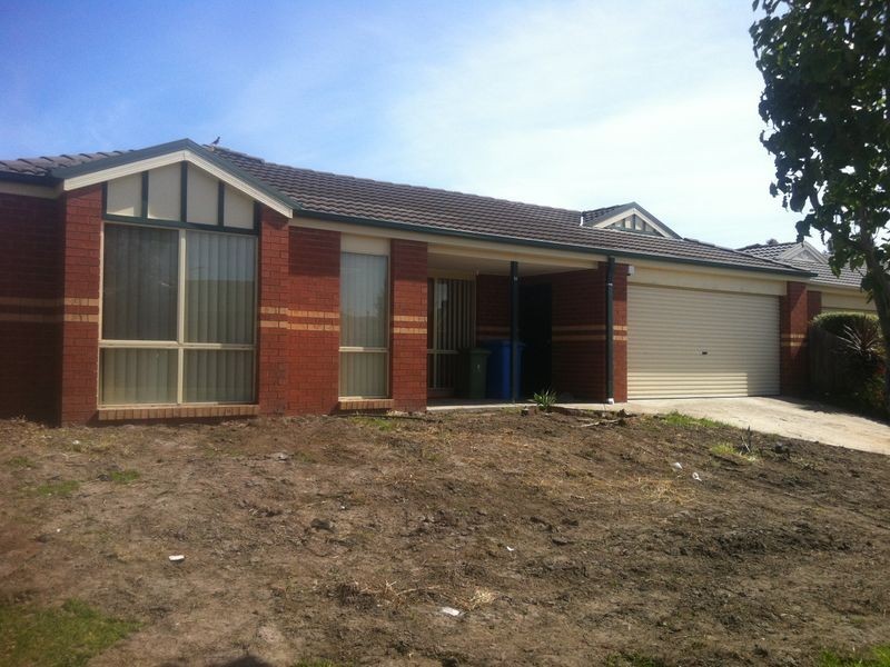 25 Nerrena Rise, Cranbourne VIC 3977