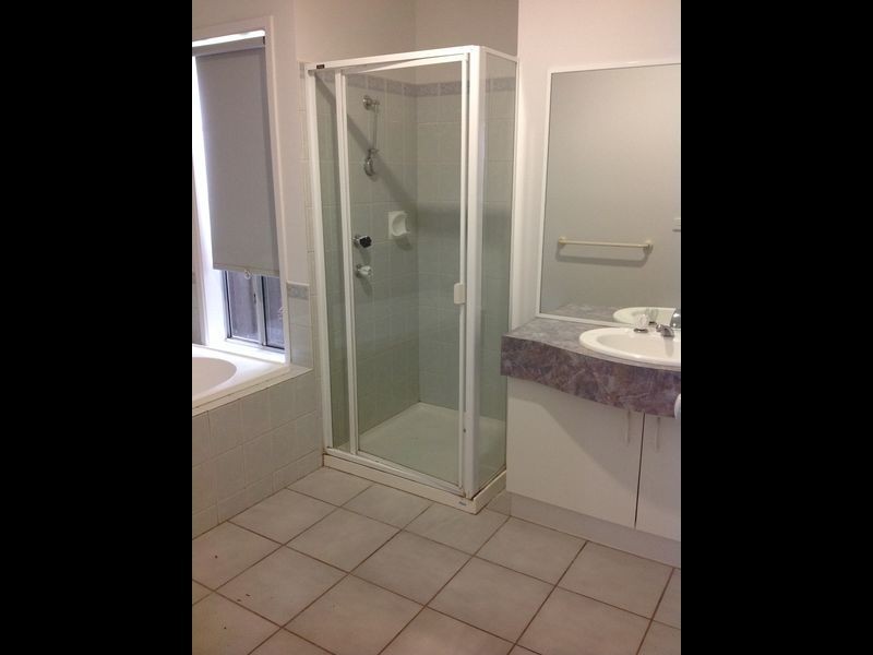 6 Lighthorse Crescent, Narre Warren South VIC 3805