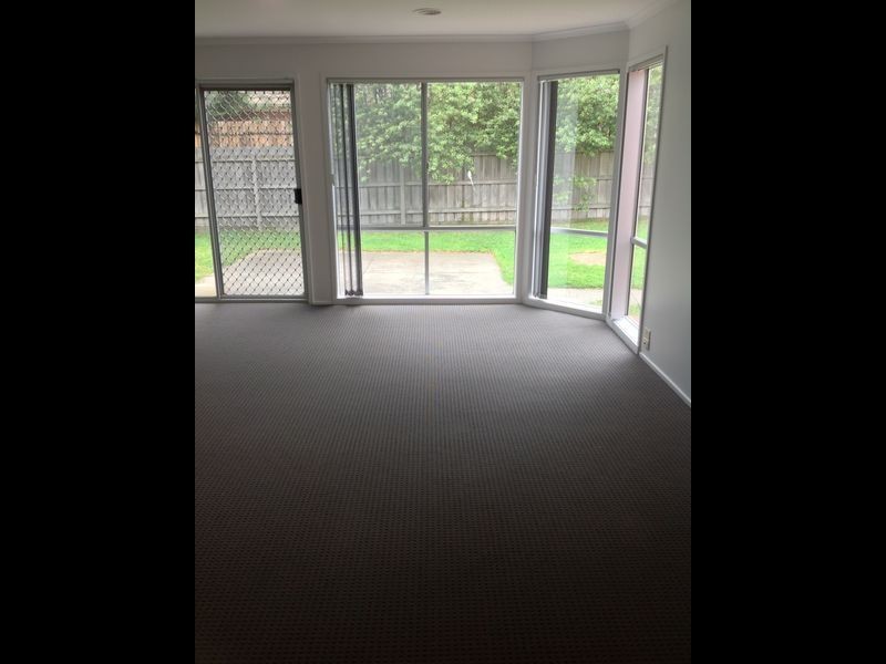 6 Lighthorse Crescent, Narre Warren South VIC 3805