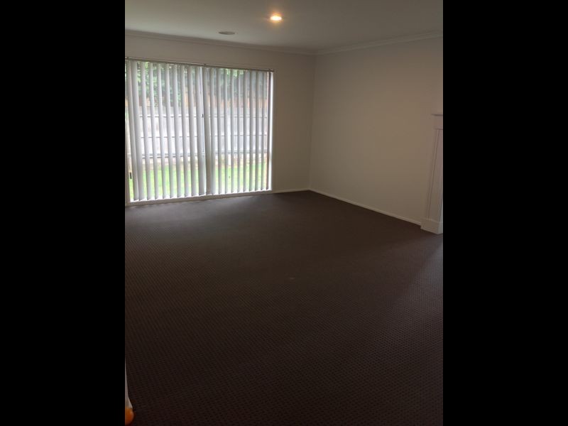 6 Lighthorse Crescent, Narre Warren South VIC 3805