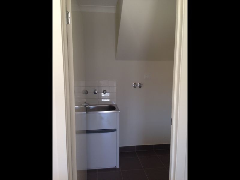 76 Green Gully Road, Clyde North VIC 3978