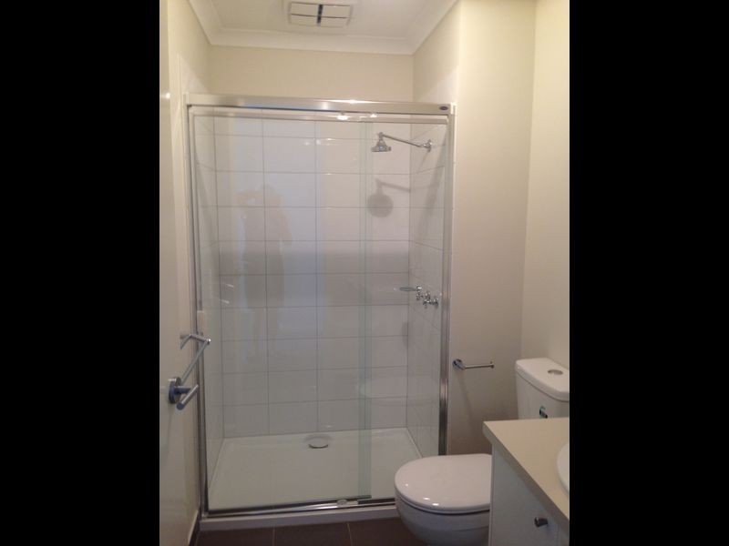 76 Green Gully Road, Clyde North VIC 3978