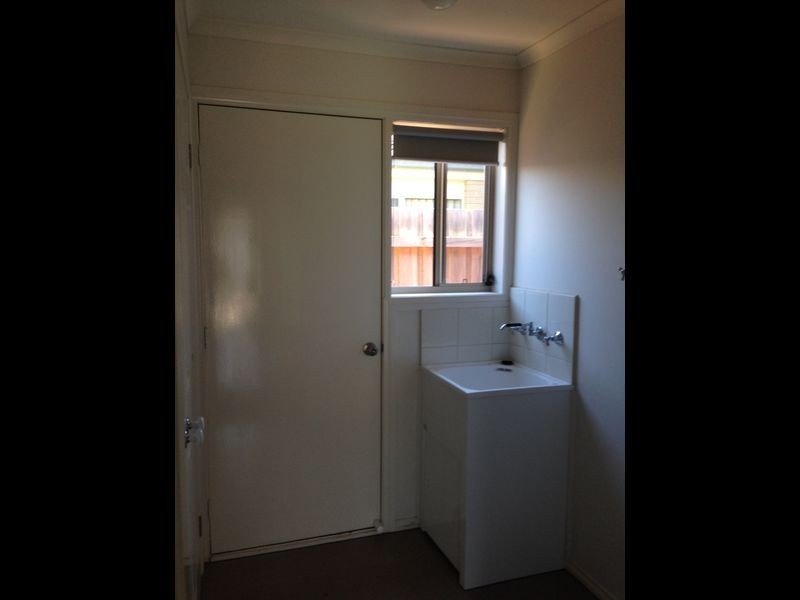 13 St Mellion Court, Cranbourne VIC 3977