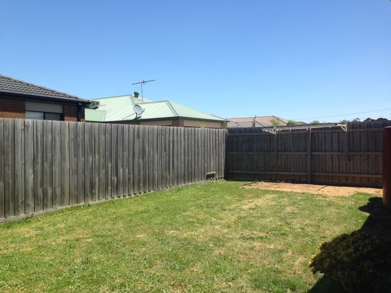 13 St Mellion Court, Cranbourne VIC 3977
