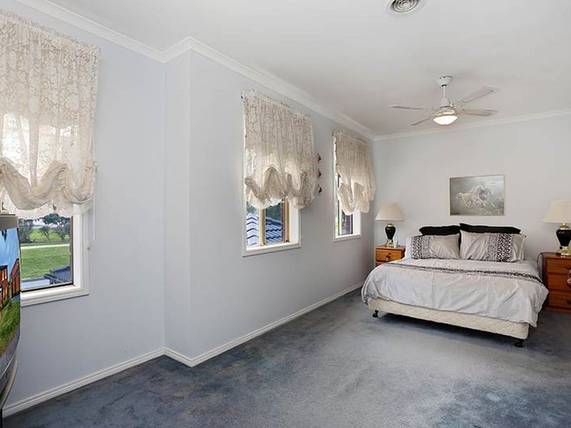 3 Wattle Grove, Narre Warren South VIC 3805