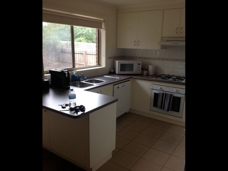 4/16 Daniel Drive, Langwarrin VIC 3910