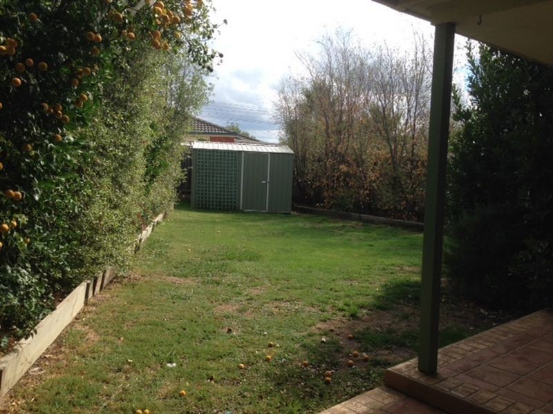 11 Edgewood Close, Narre Warren South VIC 3805