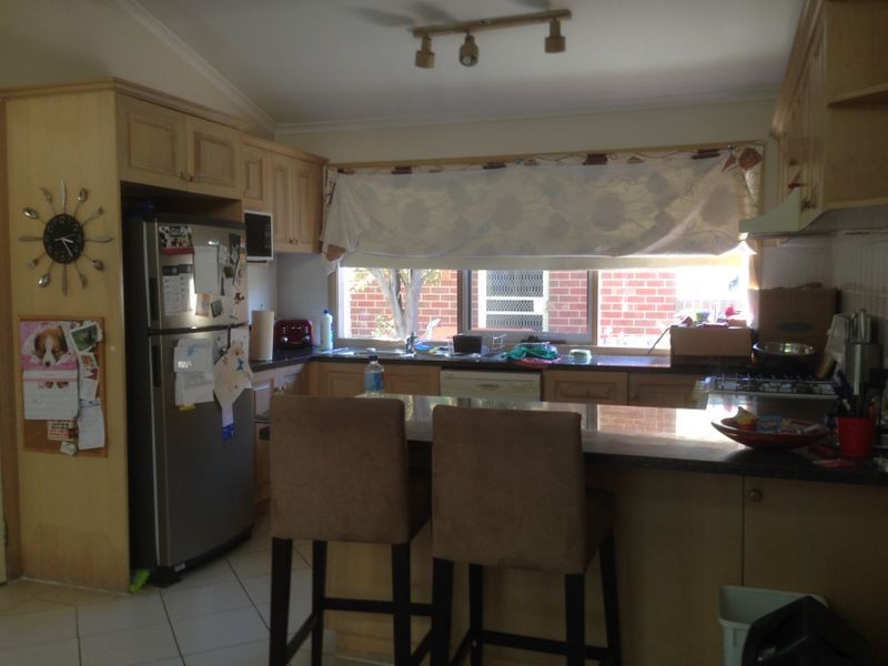 10 Ezard Close, Berwick VIC 3806