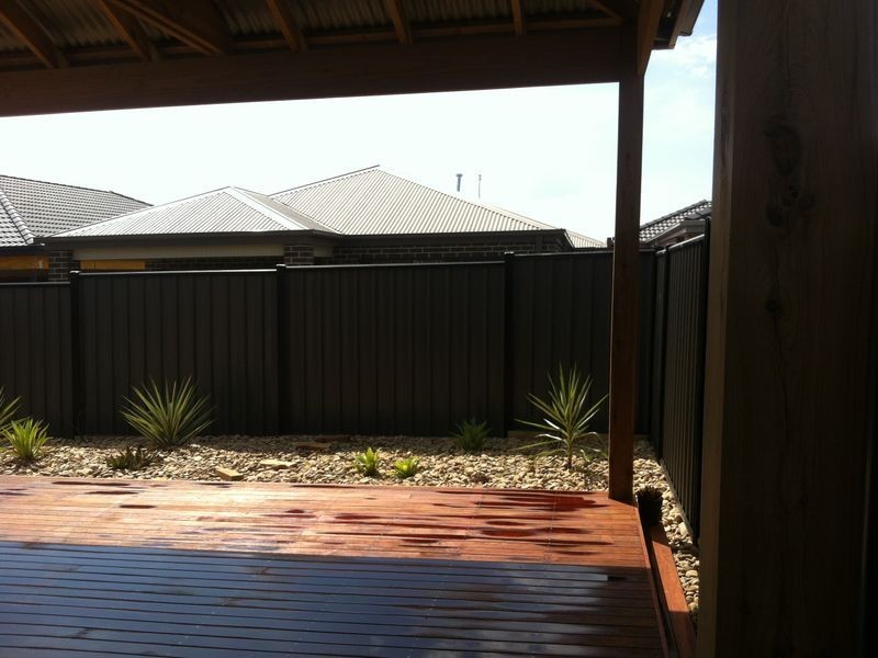 5 Black Forest Way, Clyde North VIC 3978